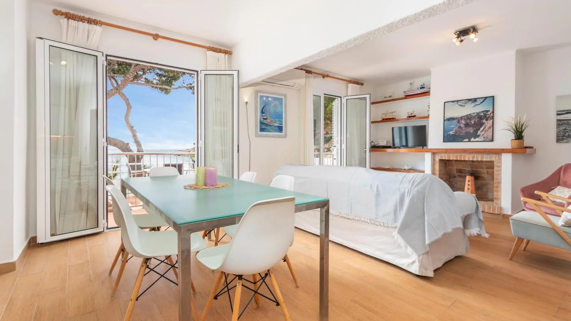Lejlighed I Apartamento Frente Al Mar En Playa Tamariu Spanien